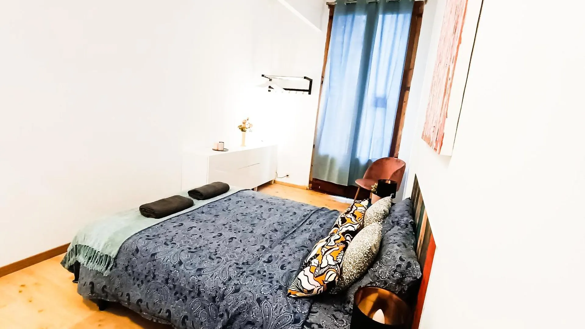 Oasis Rooms Barcelona - Born Spain