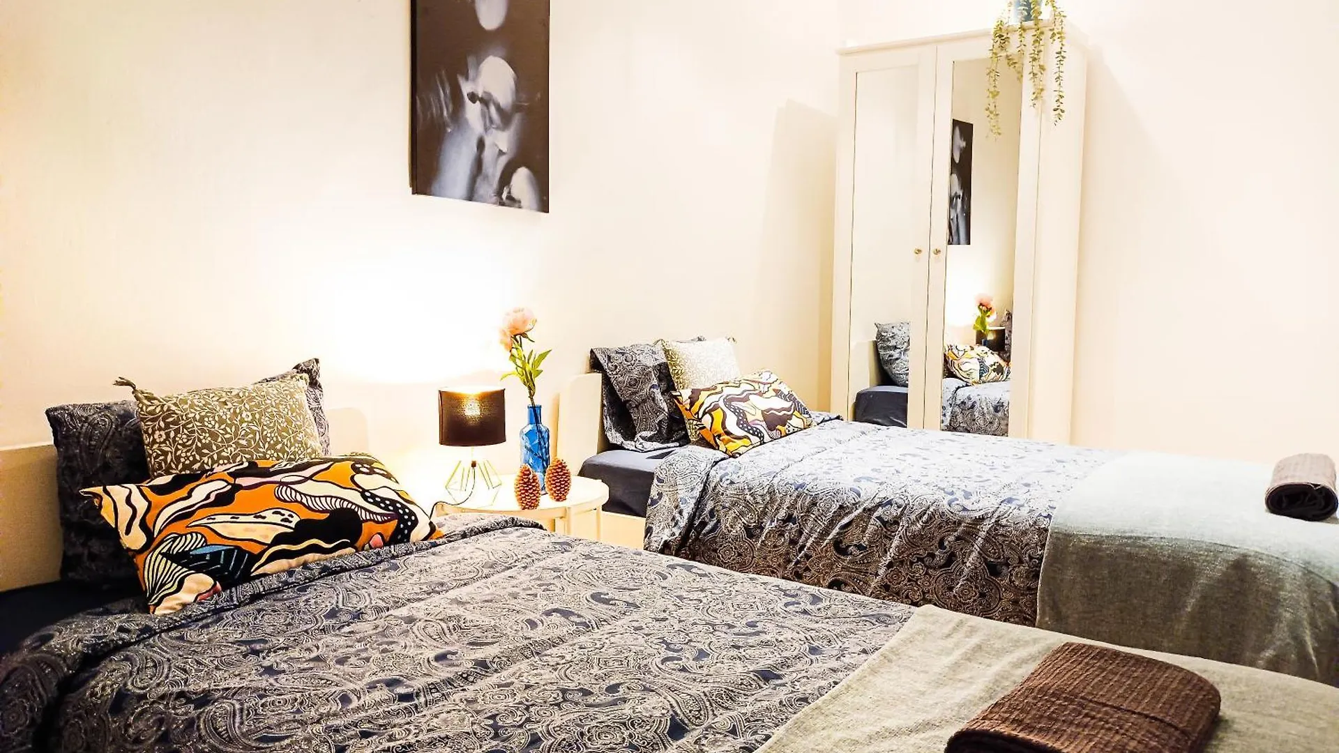 Oasis Rooms Barcelona - Born Hostel